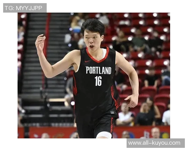 杨瀚森回忆比卢普斯的指导风格与新秀心态的影响